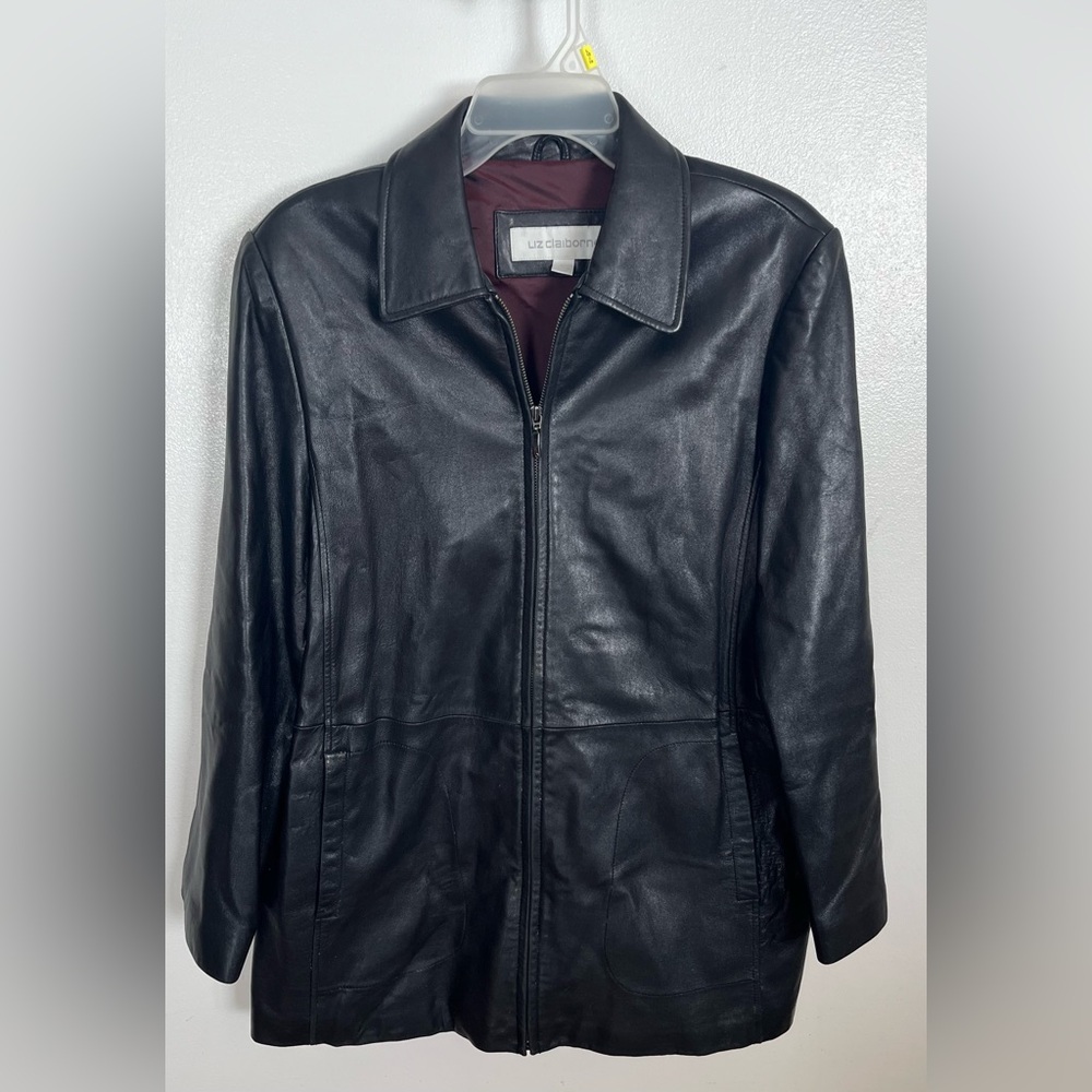 Women’s Liz Claiborne leather jacket. Black mid length. Size large.
